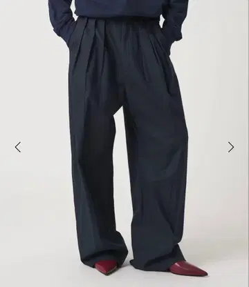 6(ROKU) 턱 팬츠 네이비 사이즈 34