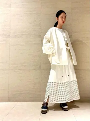 ADORE 50,600엔 22S/S 본딩 돌먼 자켓