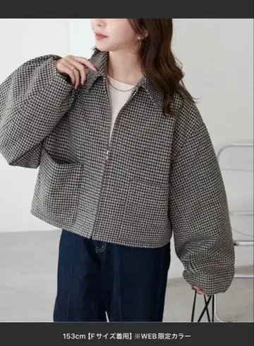 체크 무늬 중공사 지퍼 자켓