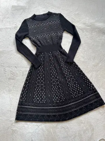 [and couture] 앙데팡당 니트 원피스 38사이즈