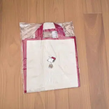 스누피 뮤지엄 큐빅 백 빨간색