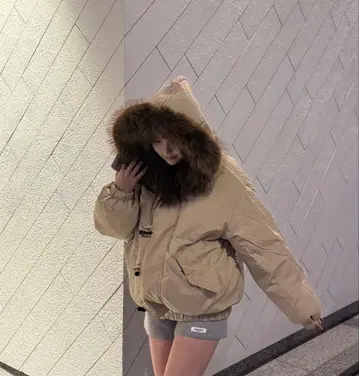 베이지 퍼(fur) 포함 다운 자켓 소녀나라 sona 한국