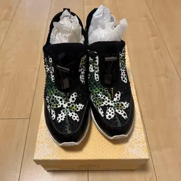 Carissimo alte 통굽 24.5cm 꽃무늬 디자인 비쥬