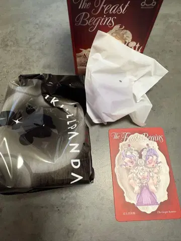 Popmart SKULL PANDA The Grape Scissors