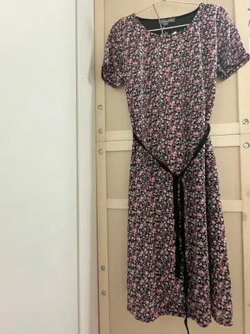 로라 애슐리 꽃무늬 허리 리본 포함 원피스