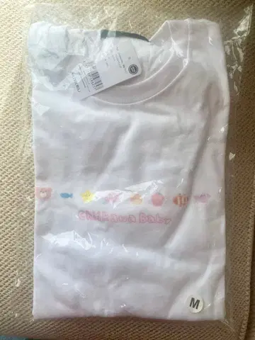 [ 미사용 새상품 ] 치이카와 Baby 화이트 롱 T M 사이즈