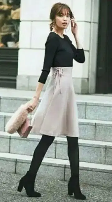 아푸와이저 리셰 사이드 UP 니트 원피스