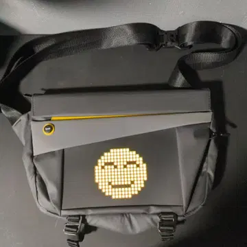Divoom Pixoo SlingBag-V
