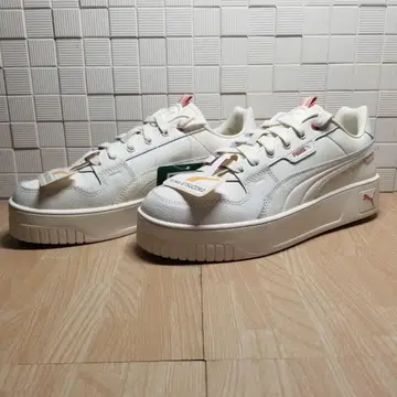 [ 새상품배송비 포함 ] 푸마 PUMA 칼리나 스트릿 LUX