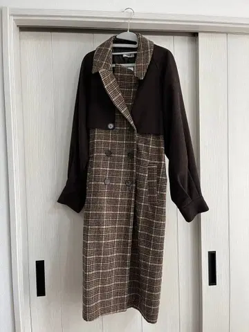 미사용 새상품 EVRIS 체크 무늬 롱 코트