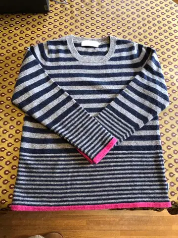 cliptab 스트라이프 패턴 긴팔 니트 스웨터 (새상품)