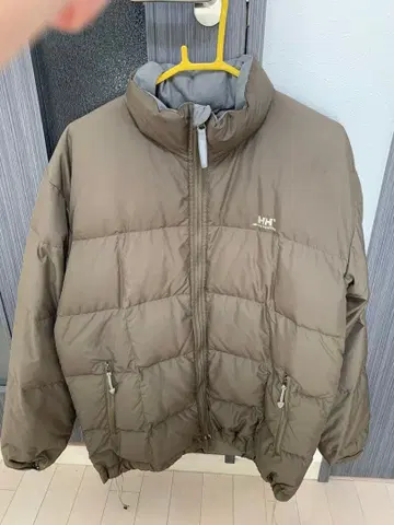 헬리 한센 다운 자켓 카키 브라운
