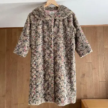 르 로제 비쥬 버튼 코트