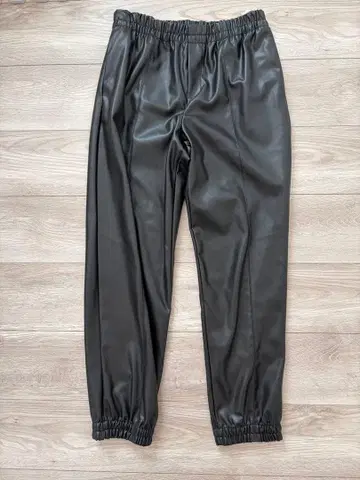 새상품급 ZARA 인조 가죽 팬츠 조거 팬츠