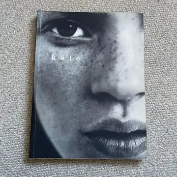 새상품급 Kate: The Kate Moss Book