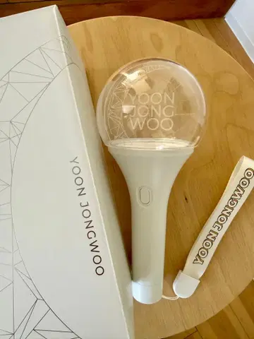 윤종우 응원봉 / 점등 체크 완료 / 배터리 포함