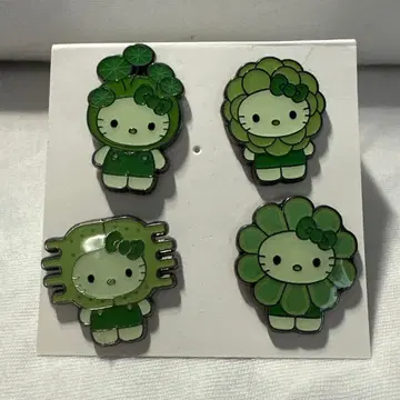 일본관 핀 배지 키티