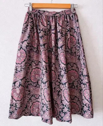 페이즐리 무늬 벨로아 무릎 기장 플레어 스커트