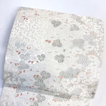 후쿠로 오비 당직 동백꽃 꽃 장식 화이트 베이스 은사 기모노 123tz