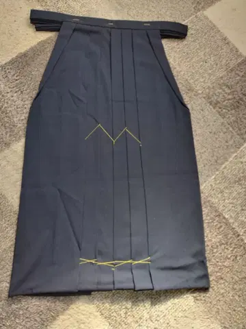 레트로 네이비 플리츠 하카마 교육용 실 포함