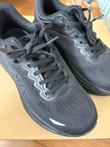 HOKA BONDI9 본다이9 26cm