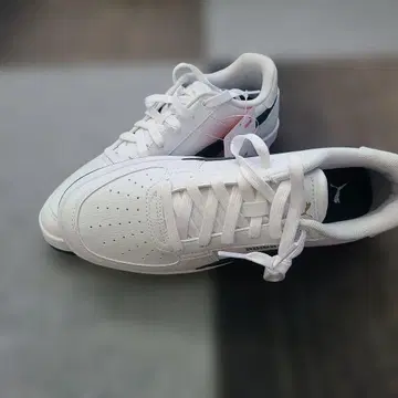 Puma 화이트/그린 스니커즈