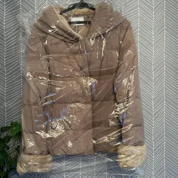 Discoat 후드 부착 다운 자켓 그레이지