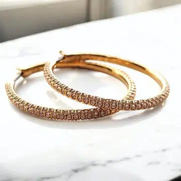 [새상품급] SWAROVSKI 스와로브스키 귀걸이 후프 스톤 핑크