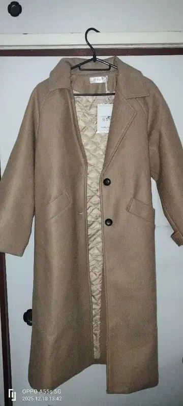 안감 부착 체스터 코트 카멜