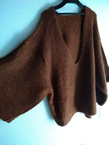 ANGELINA 브라운 V넥 니트 오버 사이즈