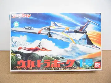 반다이 프라모델 1/144 울트라 호크 1호 울트라 세븐