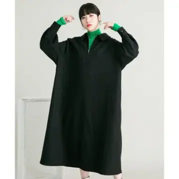 KBF 블랙 래글런 ZIP 오버 원피스