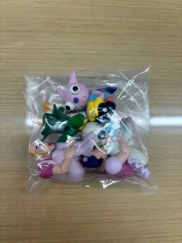 짱구는 못말려(크레용 신짱) 헨더랜드 대모험 가챠 세트