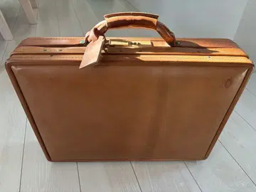 열쇠가 열리지 않아!! hartmann 가죽 비즈니스 백 브라운