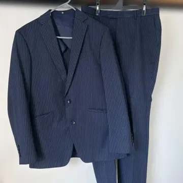 네이비 스트라이프 수트
