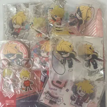 컴퍼스 십자 구김 아크릴 스탠드 캔뱃지