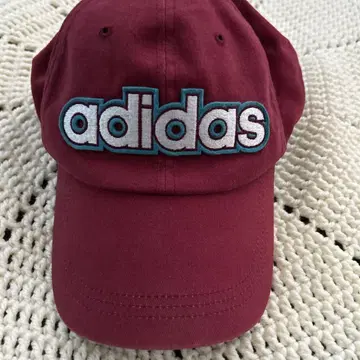 adidas 버건디 캡 OSFX7 03