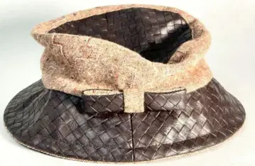 새상품 C hef 유코 다크 브라운 뜨개질 가죽 모자