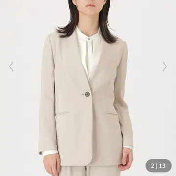 CAST: 노카라 자켓 M 사이즈 깔끔한 출퇴근 오피스룩