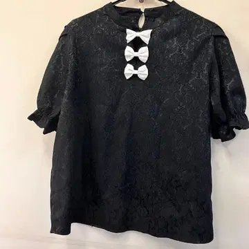 타베루노스키 블랙 티셔츠