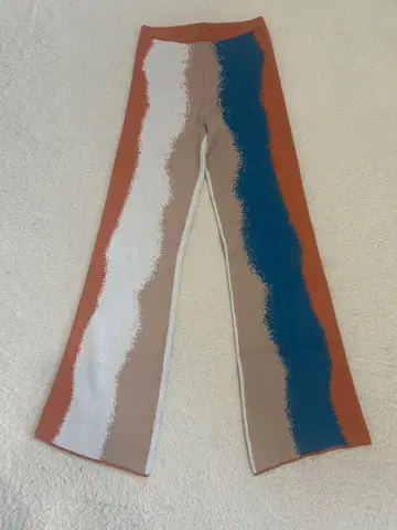 Bailey Rose 사이즈 S 플레어 팬츠 니트 원단