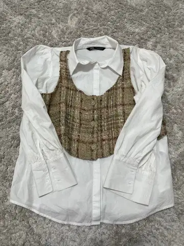 ZARA 화이트 긴팔 셔츠 레이어드
