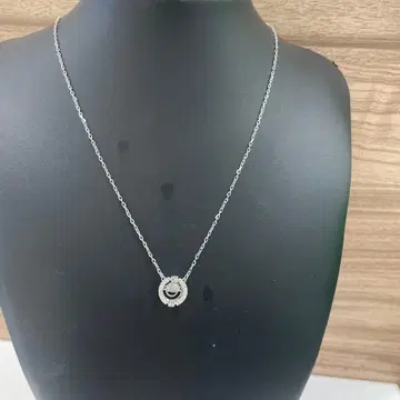 스와로스키 목걸이