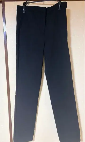 MANGO 블랙 스키니 팬츠 사이즈 38 미사용 택 포함