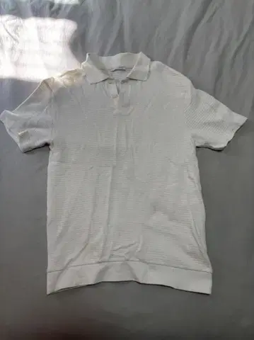 화이트 반팔 피케 셔츠 S 사이즈