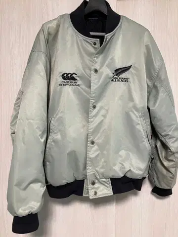 Canterbury 올 블랙스 자켓 옅은 그린 컬러 XL