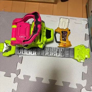 가면라이더 이그제이드 변신 벨트 DX 게이머 드라이버