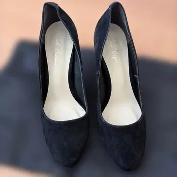 블랙 스웨이드 펌프스 세베이지 C'ast vague 37