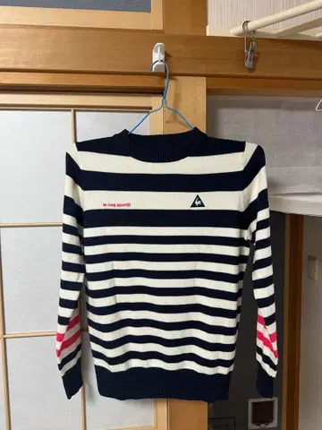 르꼬끄 스포르티브 스트라이프 스웨터 M 사이즈