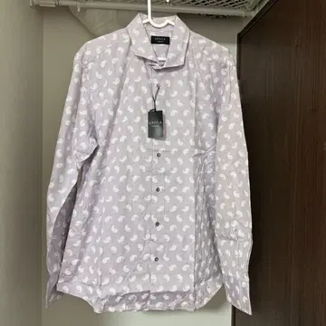 EPOCA 연보라 페이즐리 무늬 긴팔 셔츠
